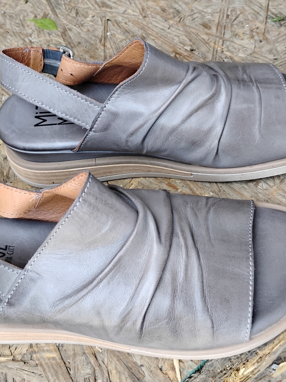 Women’s Gray Leather Slingback Sandals